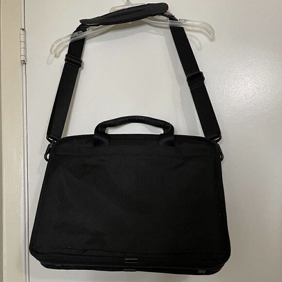 TUMI Alpha Expandable Black Nylon messenger travel laptop carryon bag with strap - Picture 4 of 12